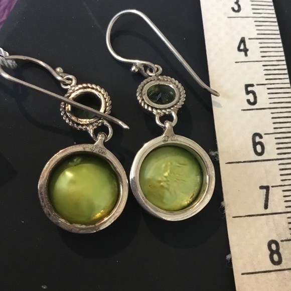 New Artisan By Samual B 925 Natural Green Mabe Pearl & Peridot Gemstones Earring - Picture 5 of 10